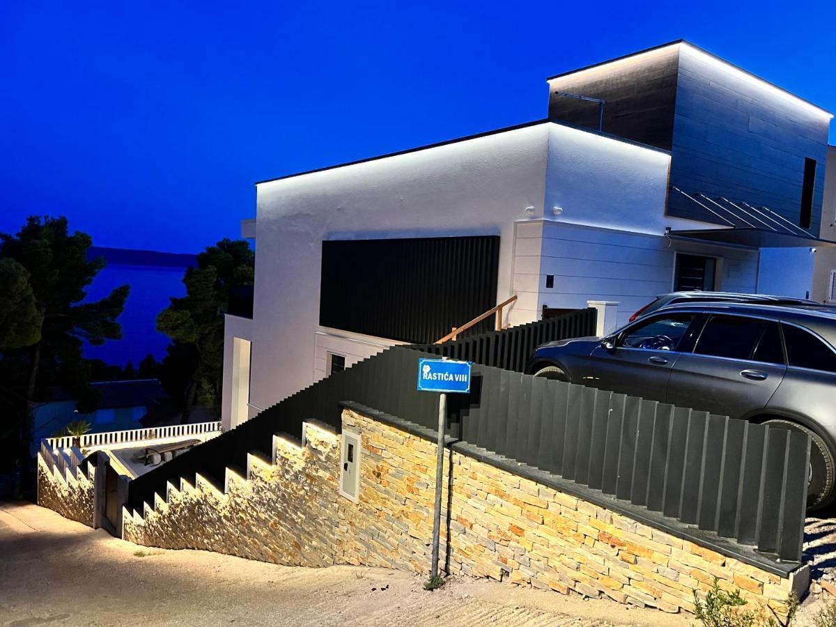 Luxury Beachfront Villa Carlisa Чіово Екстер'єр фото