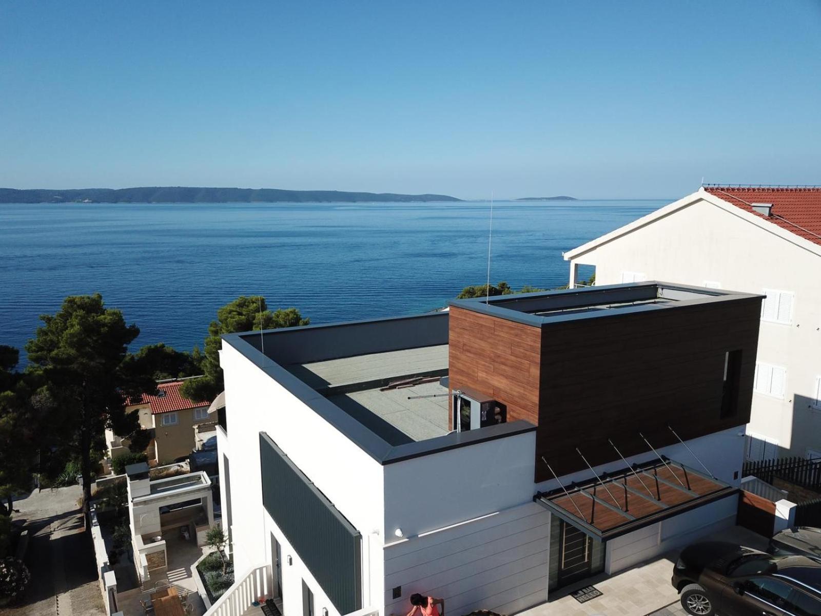 Luxury Beachfront Villa Carlisa Чіово Екстер'єр фото